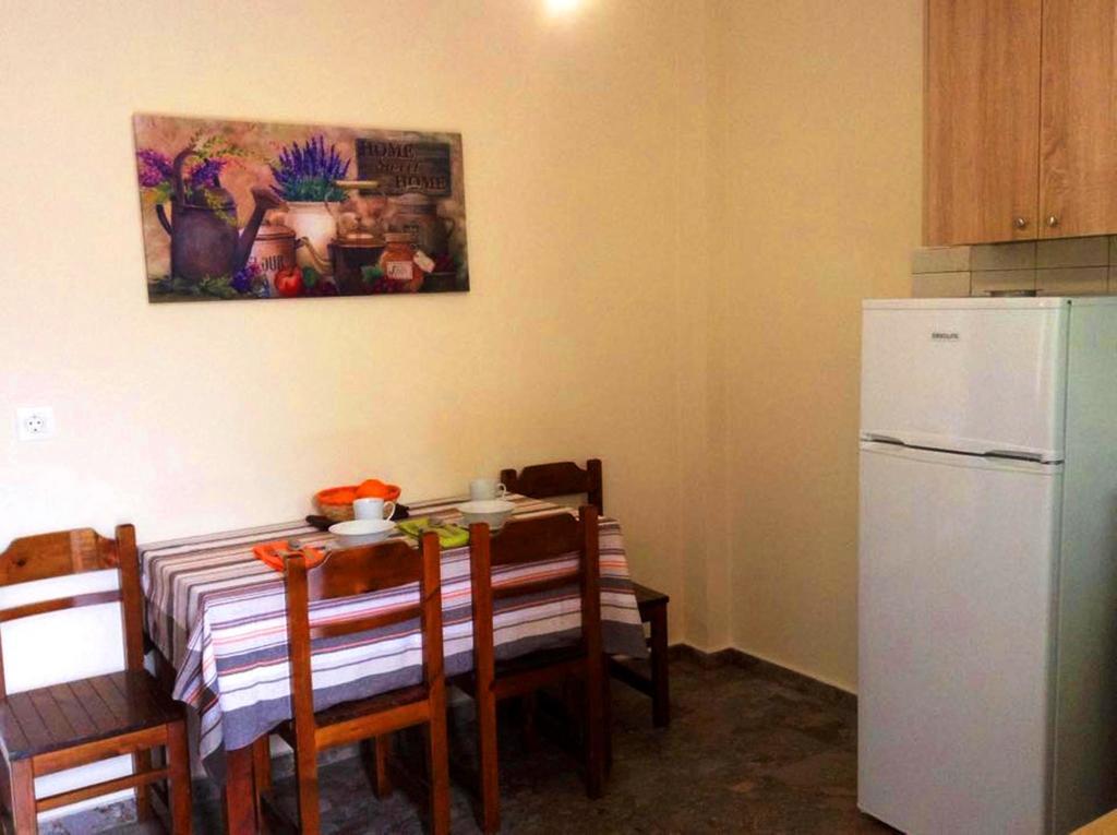 Varvara Studios & Apartments I ペロラデス エクステリア 写真
